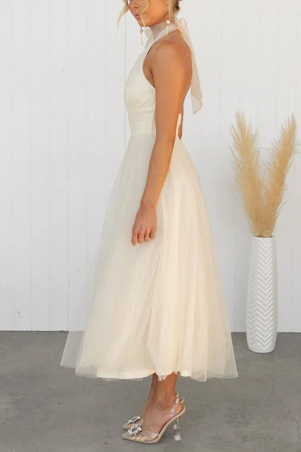 Off-Shoulder Formal Dress in Floor-Length Silhouette