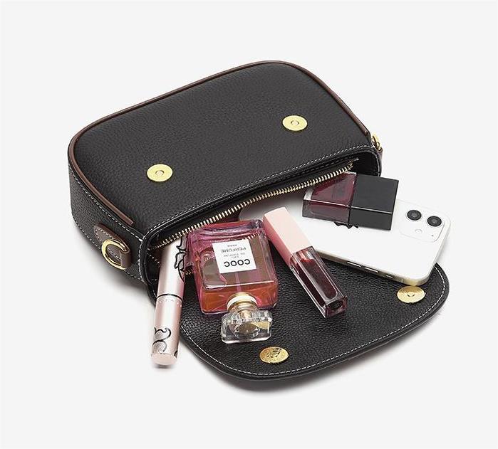 Crossbody Handbag in Lychee-Texture Vegan Leather