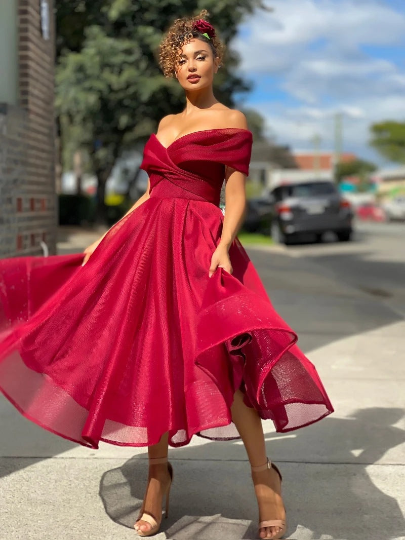 Off-Shoulder Bridesmaid Dress in a Formal Cut