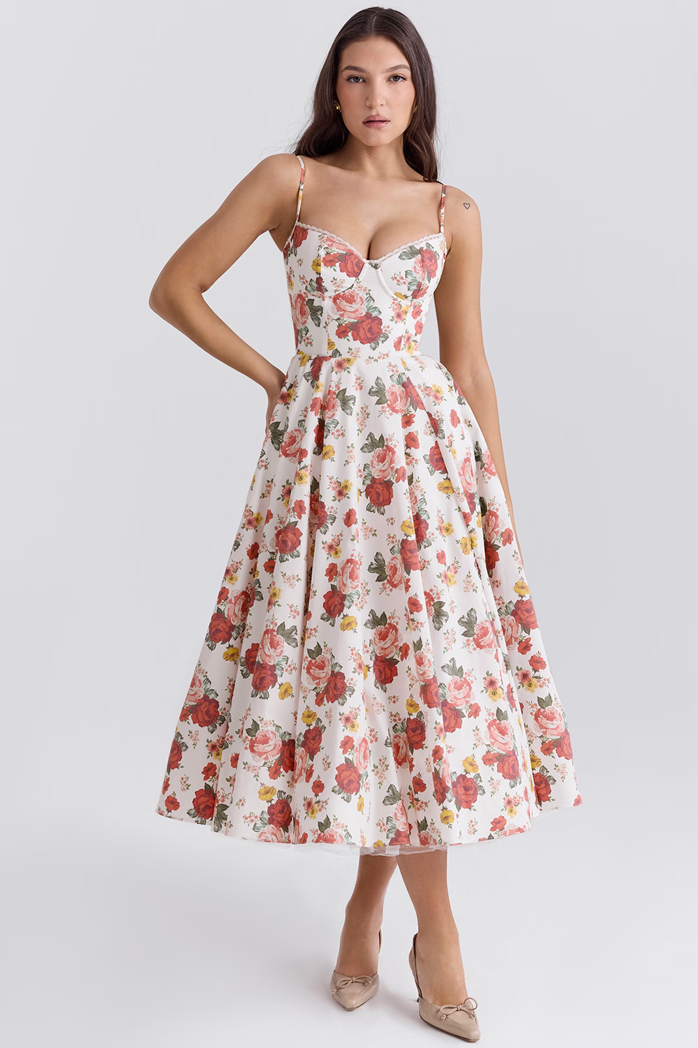 Flowing Midi Dress with a Close-Fitted Silhouette