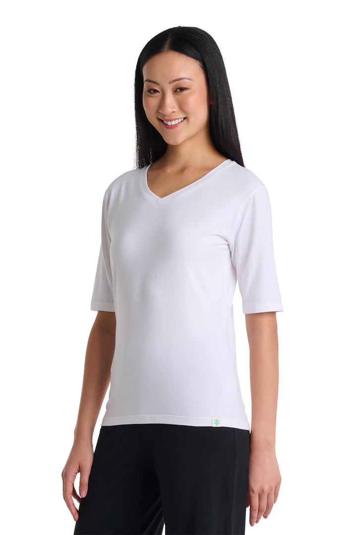 Women's Morada Fitted V-Neck Short Sleeve T-Shirt | White — gallery