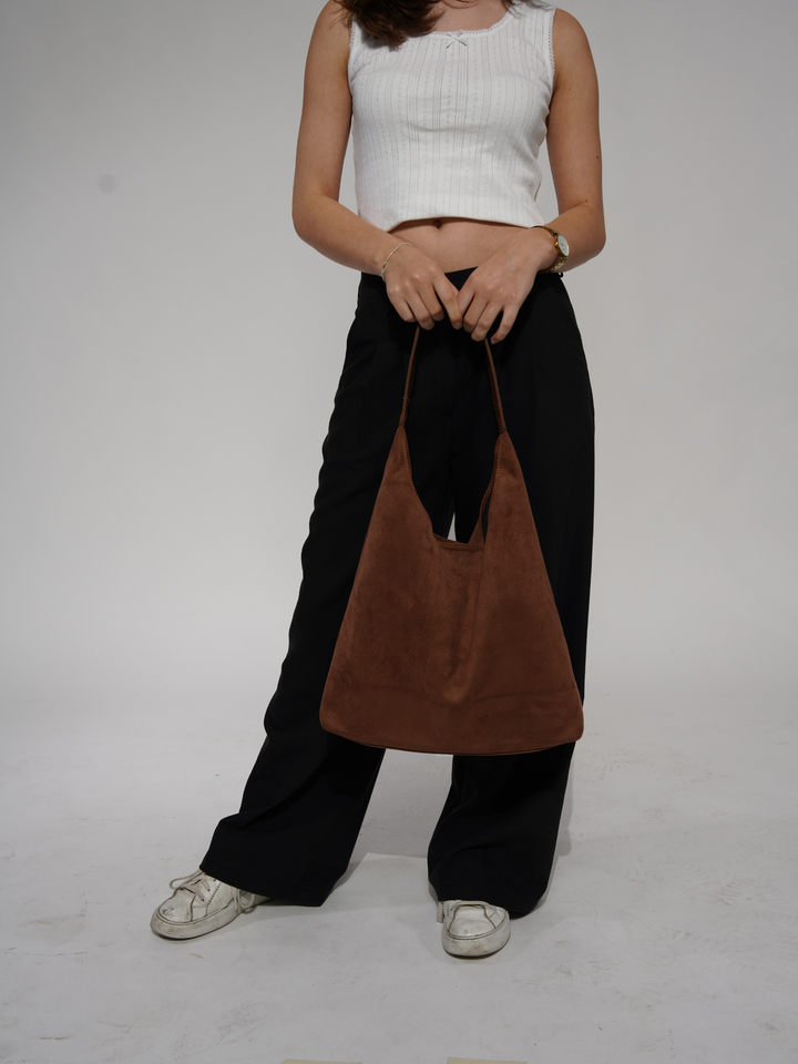 Structured Suede Tote – Spacious Everyday Handbag