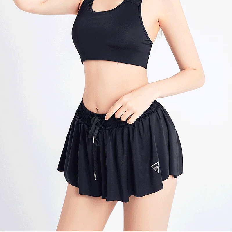 2-in-1 Tennis Shorts with Inner Layer in Green