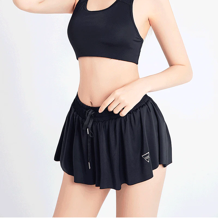 2-in-1 Tennis Shorts with Inner Layer in Green