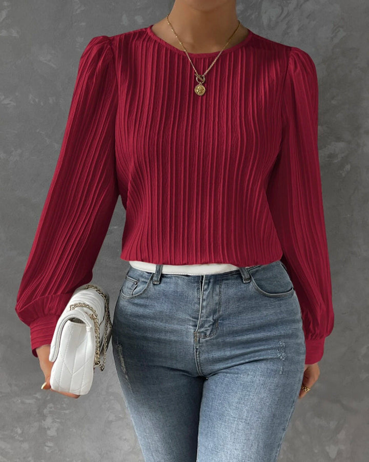 Round Neck Top in a Clean, Versatile Cut