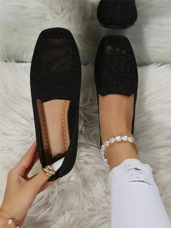 Low-Profile Non-Slip Flats with a Cushioned Insole
