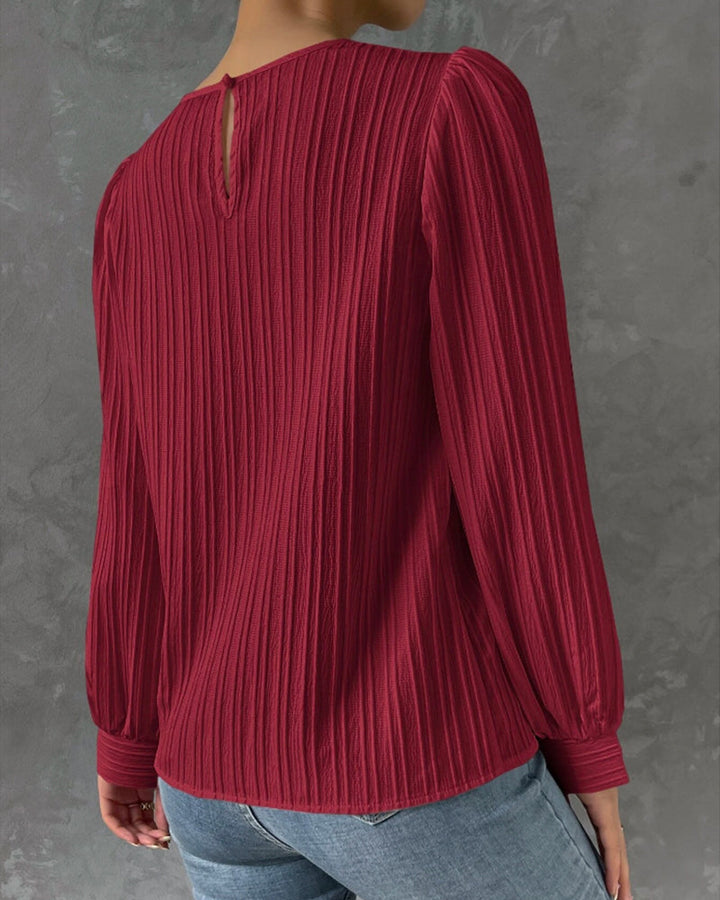 Round Neck Top in a Clean, Versatile Cut