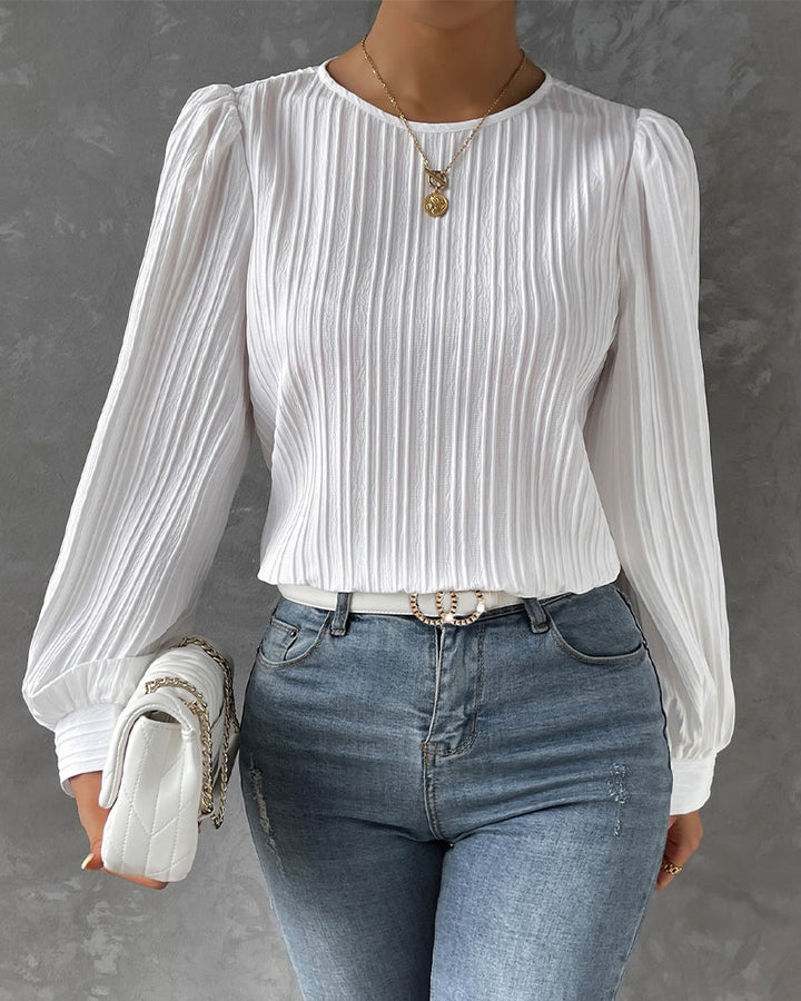 Round Neck Top in a Clean, Versatile Cut