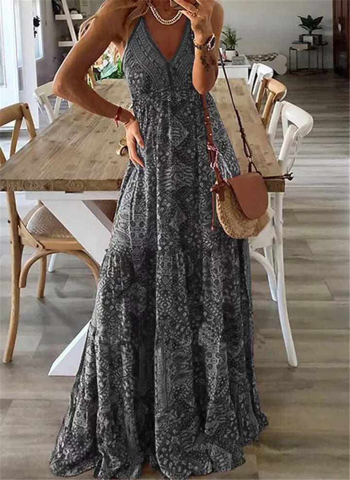High-Waisted Floral Dress in a Loose Bohemian Print