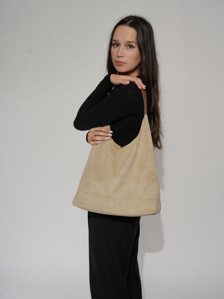 Structured Suede Tote – Spacious Everyday Handbag