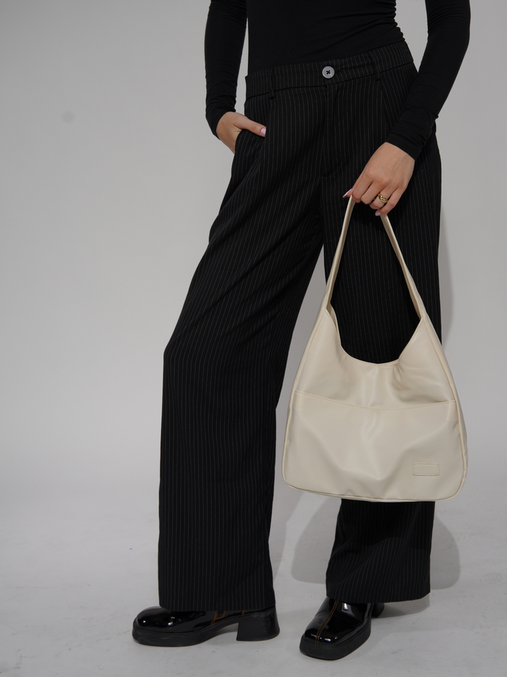 Rebecca BB Bag with Zip Closure in Round Silhouette