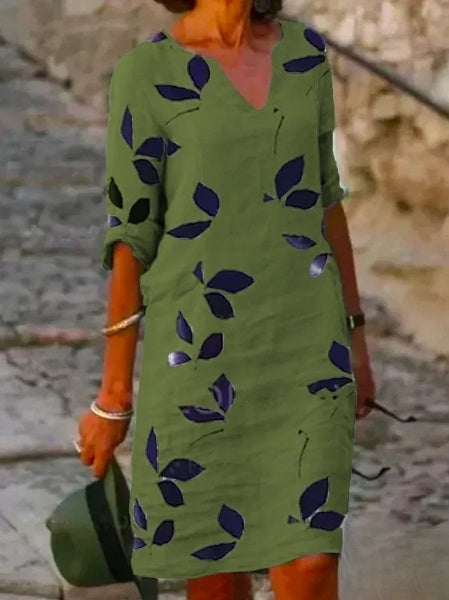 Floral Print Half-Sleeve Dress with a Light, Easy Fit