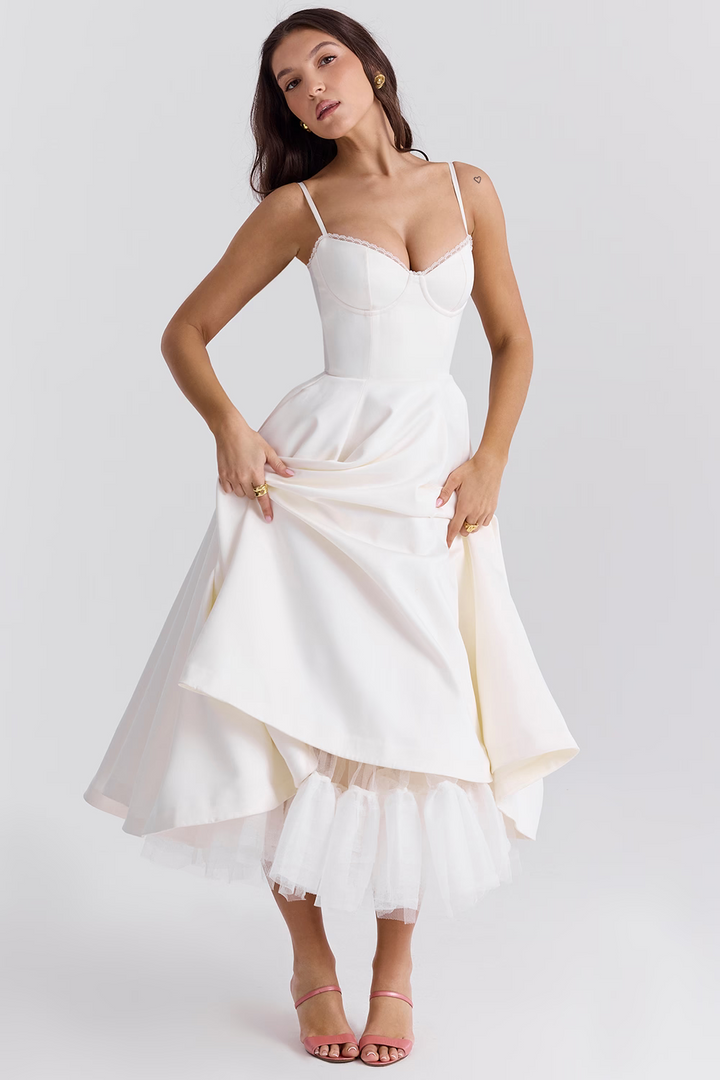 Flowing Midi Dress with a Close-Fitted Silhouette