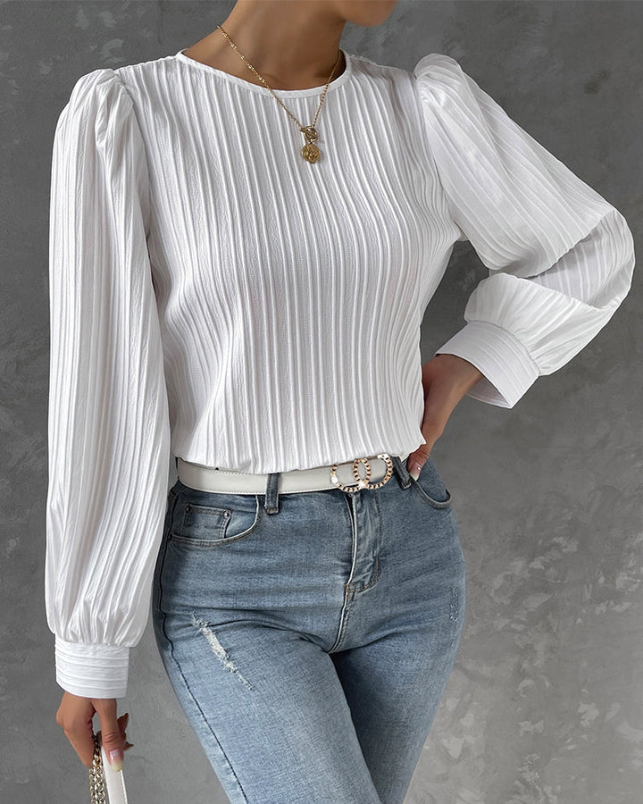 Round Neck Top in a Clean, Versatile Cut