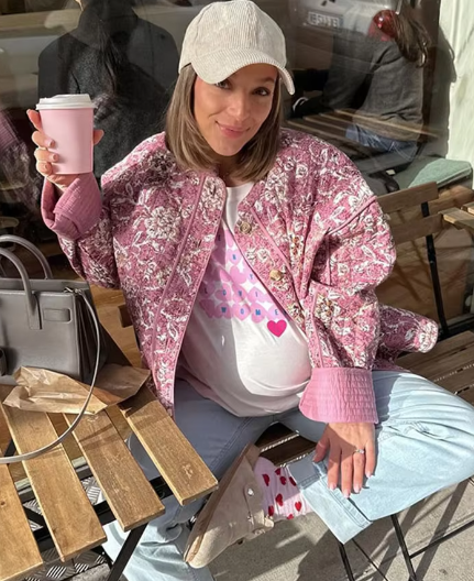 Women's Cozy Insulated Jacket for Fall and Winter