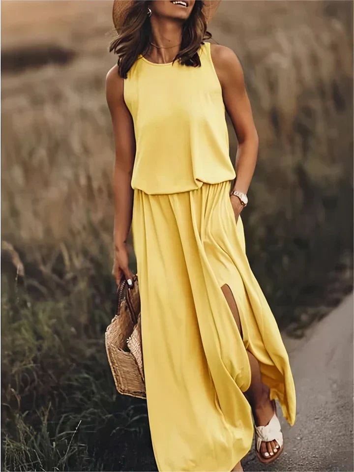 Solid Colour Maxi Dress with a Loose, Fluid Fit