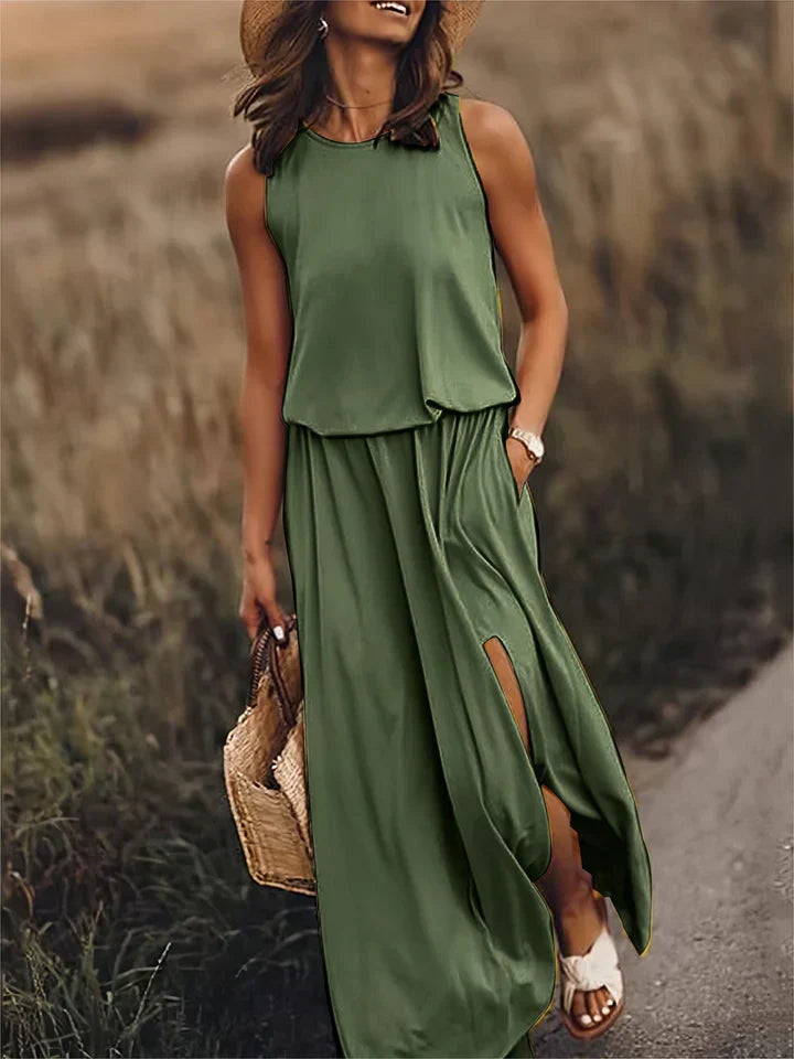 Solid Colour Maxi Dress with a Loose, Fluid Fit