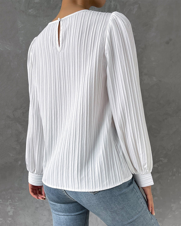 Round Neck Top in a Clean, Versatile Cut