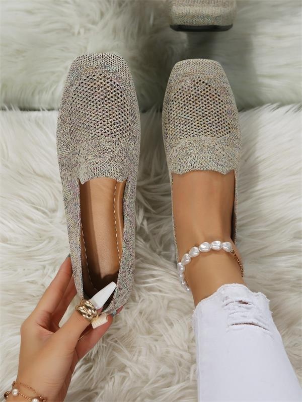 Low-Profile Non-Slip Flats with a Cushioned Insole