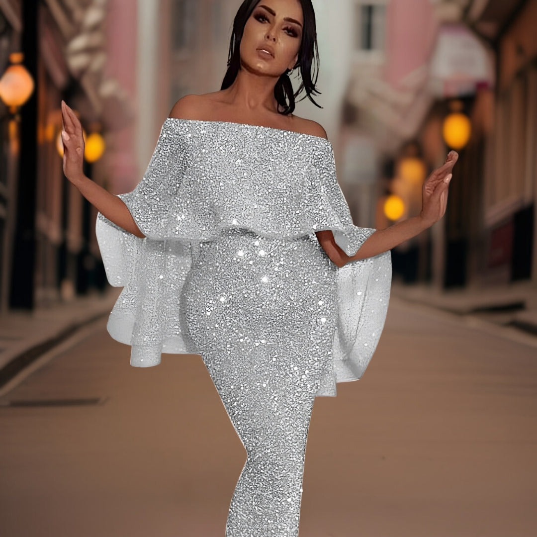 Formal Evening Gown with a Fluid Floor-Length Cut