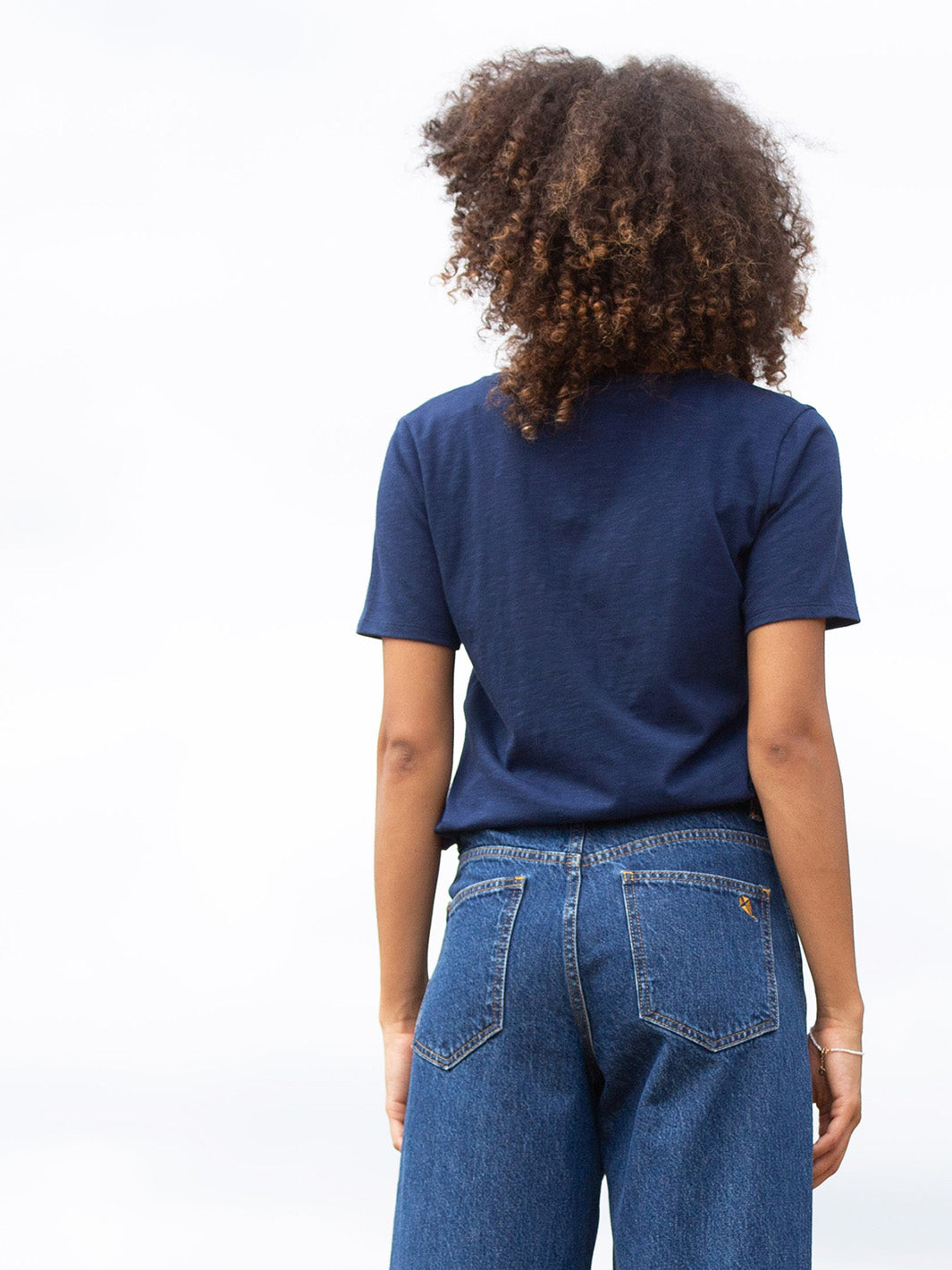 Sandford V-Neck Slub Jersey T-Shirt Midnight — gallery