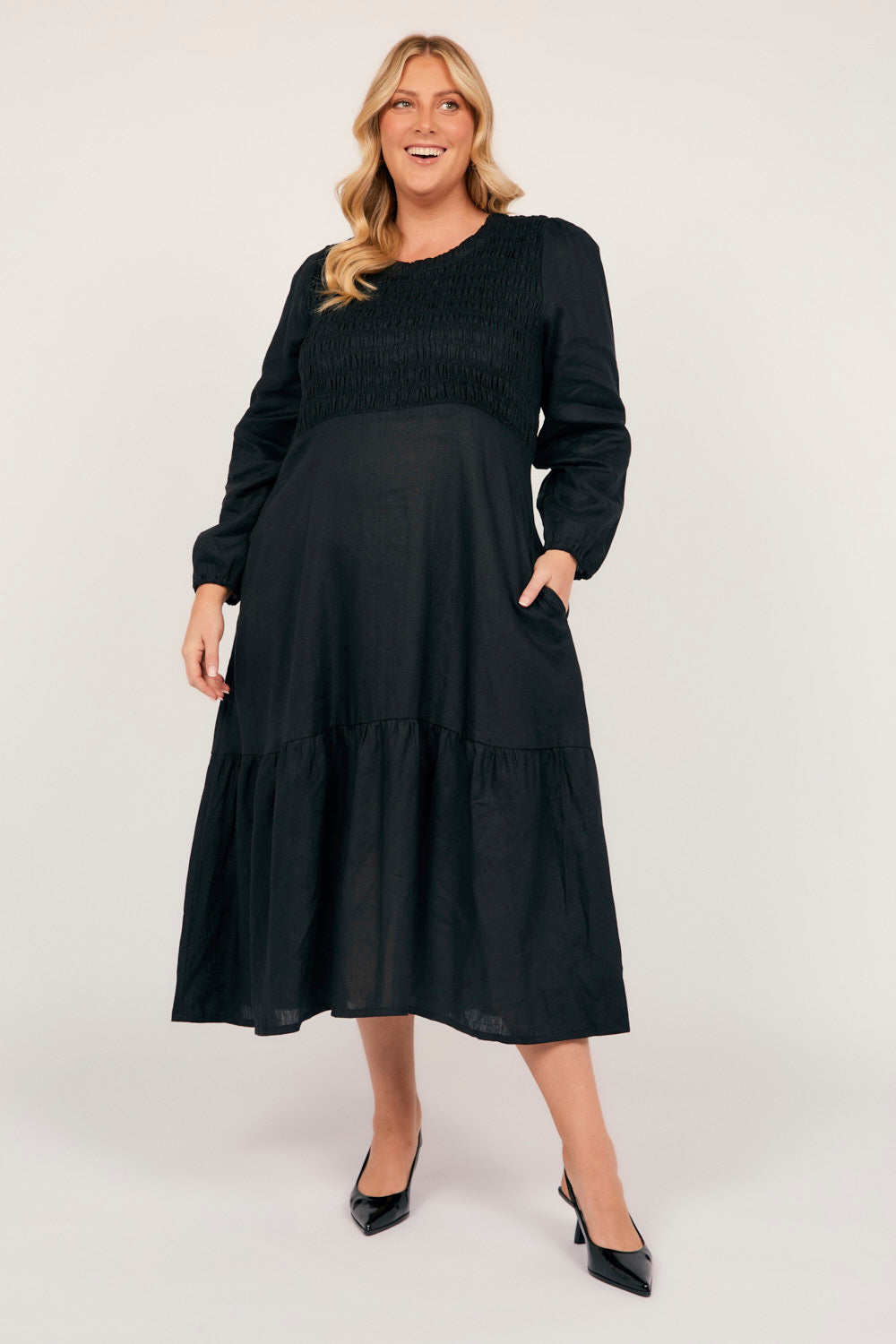 Minden Linen Long Sleeve Shirred Dress in Black for Women - gallery
