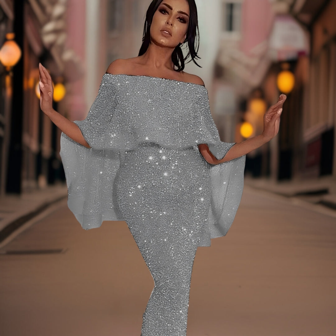 Formal Evening Gown with a Fluid Floor-Length Cut