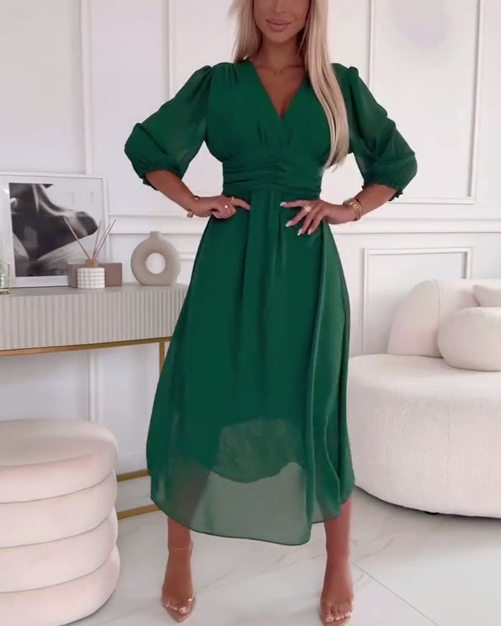 Solid Colour Midi Dress with Heart-Shaped Neckline