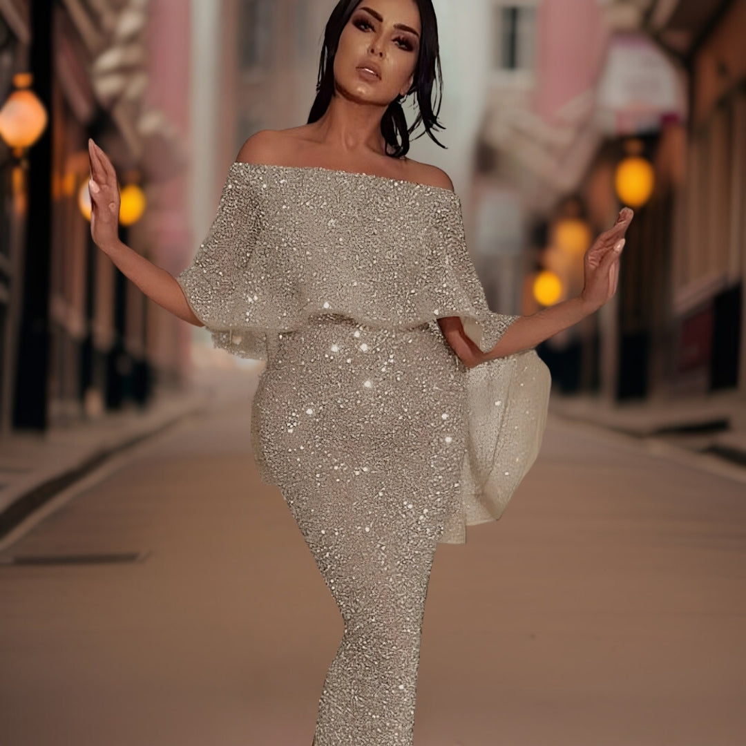 Formal Evening Gown with a Fluid Floor-Length Cut