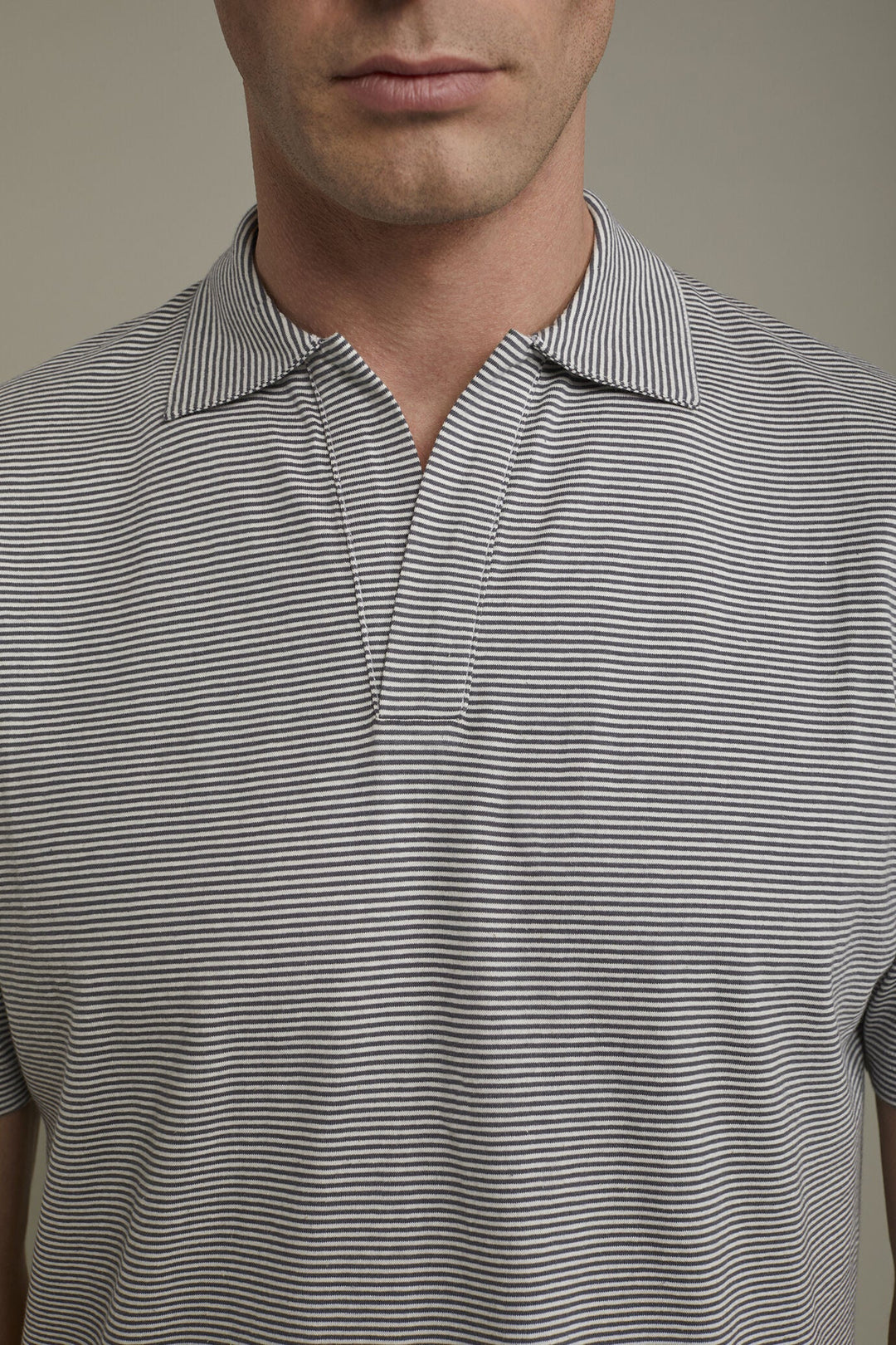 Thin Stripe Derby Collar Polo Shirt for Men — gallery