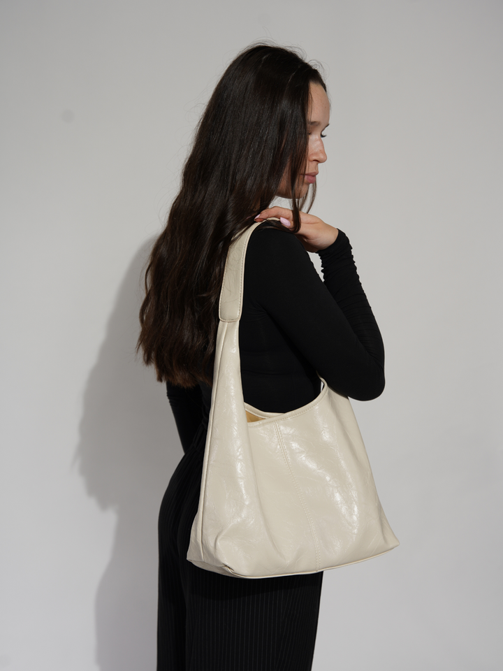 Worn-in Distressed Leather Tote Bag for Women