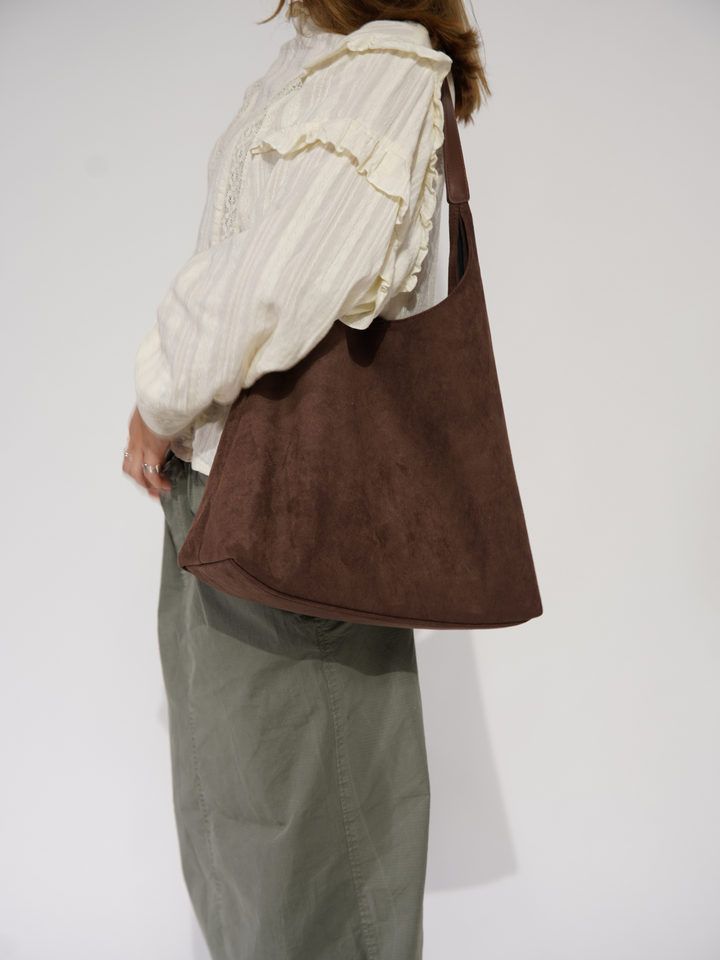 Structured Suede Tote – Spacious Everyday Handbag