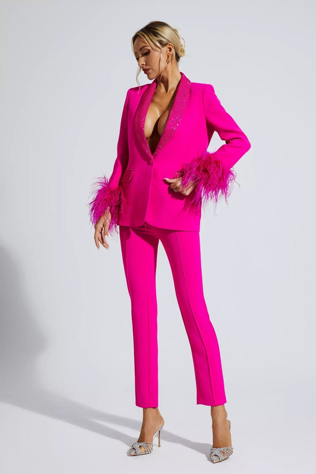 Feather-Trimmed Blazer Set Adorned with Diamonds