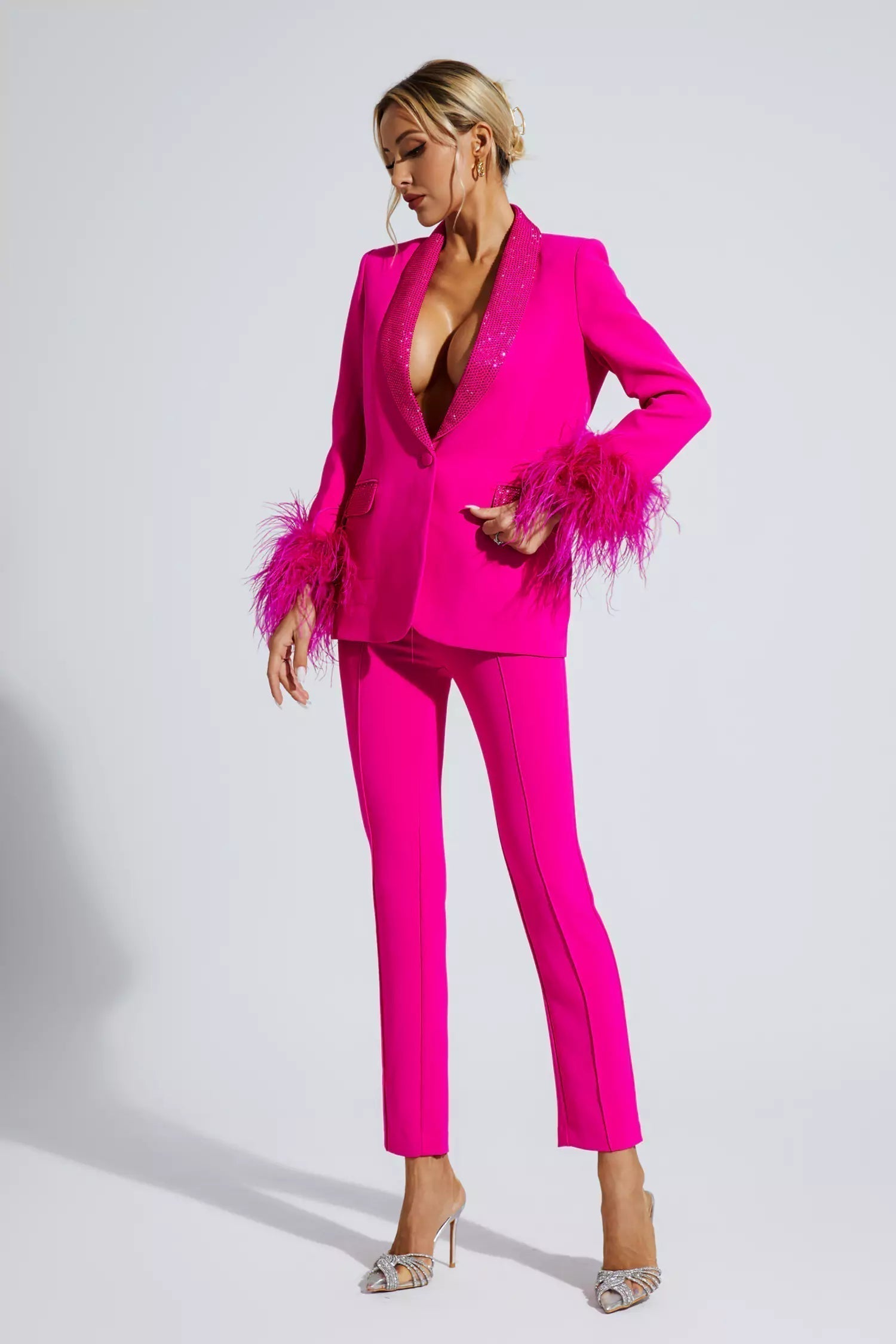 Feather-Trimmed Blazer Set Adorned with Diamonds