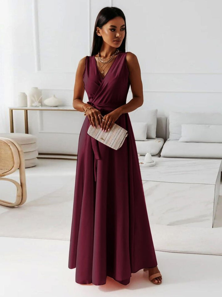 V-Neck Dress in a Lightweight Woven Polyester