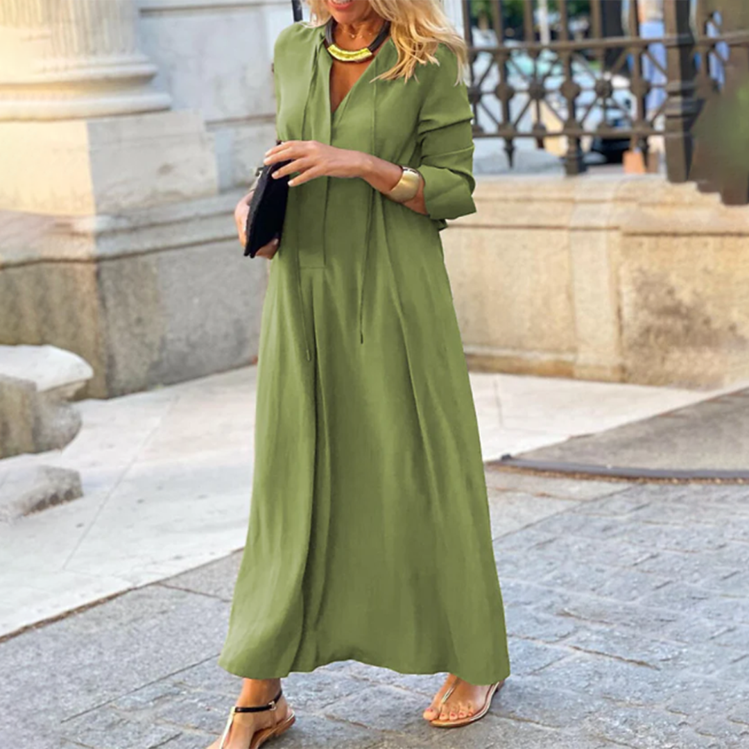 Stylish V-Neck Summer Maxi Dress with Elbow-Length Sleeves