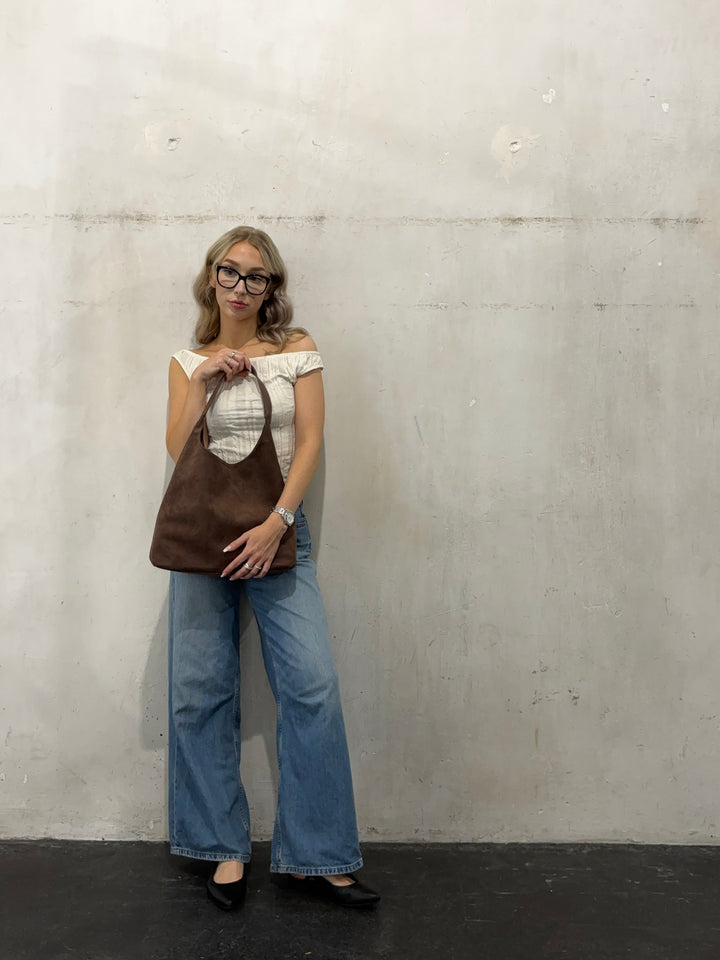 Structured Suede Tote – Spacious Everyday Handbag