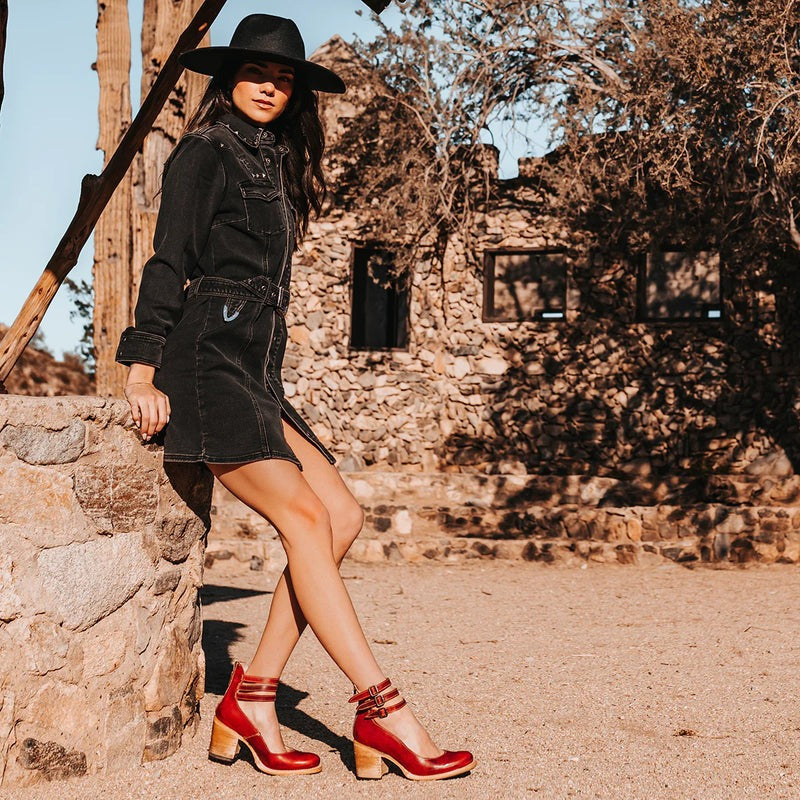 Block-Heel Court Shoes for Women - Classic Leather Look