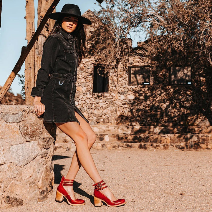 Block-Heel Court Shoes for Women - Classic Leather Look
