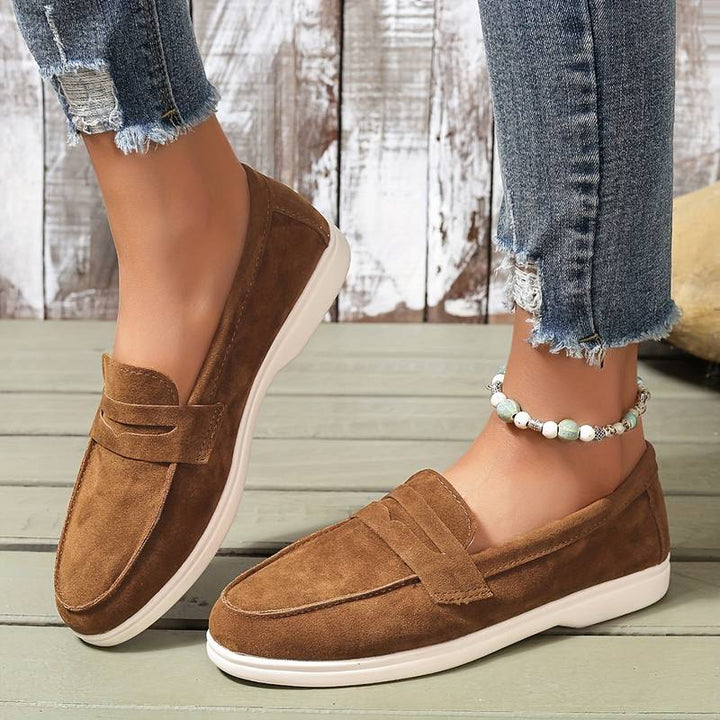 Round Toe Slip-On Slippers for Everyday Wear