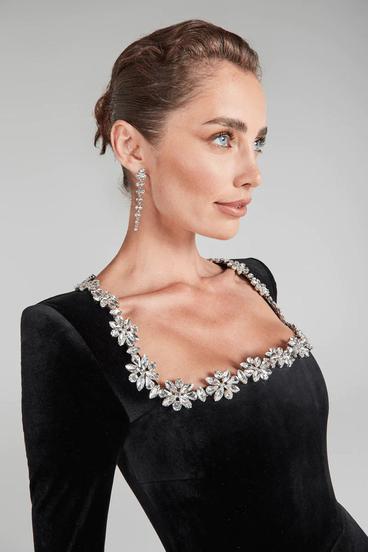 Velvet Square Neckline Dress with Retro-Inspired Design