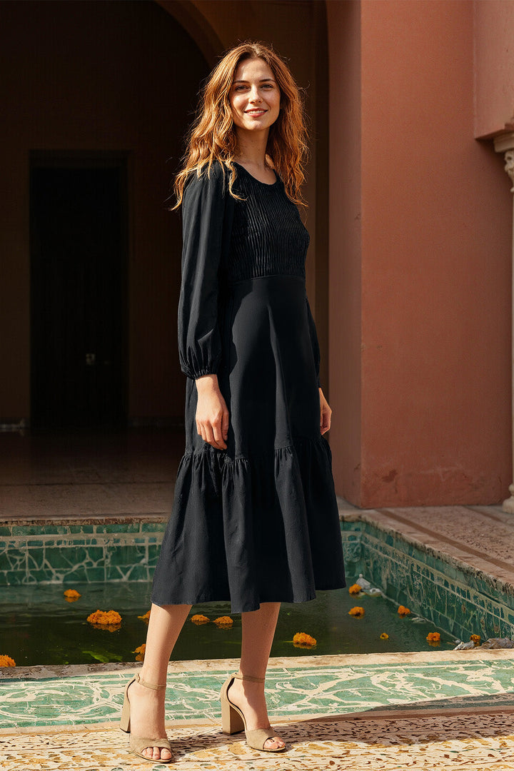 Minden Linen Long Sleeve Shirred Dress in Black for Women