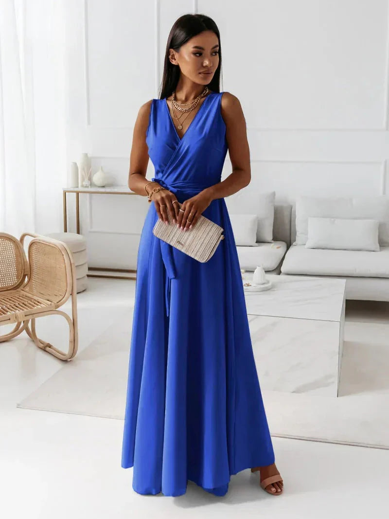 V-Neck Maxi Dress - Solid Colour, Floor-Length Fit