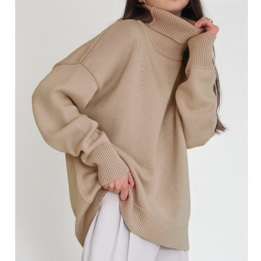 Oversized Turtleneck Jumper in a Relaxed Knitted Style