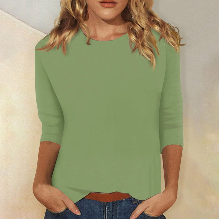 3/4 Sleeve Top with Curved Hem - Casual Fit for Women