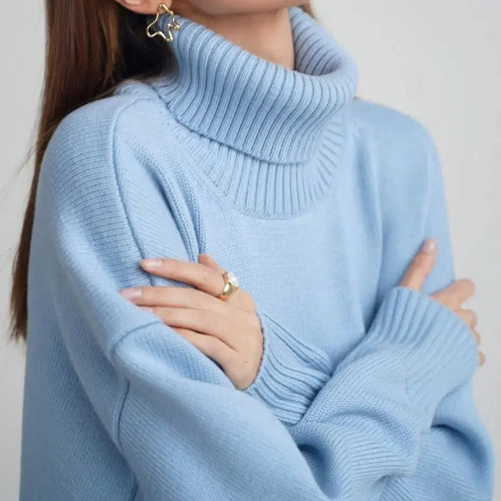Oversized Turtleneck Jumper in a Relaxed Knitted Style