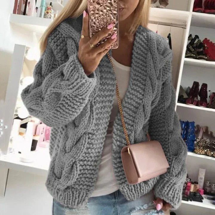 Thick Chunky Knit Pullover for Autumn and Winter Layering