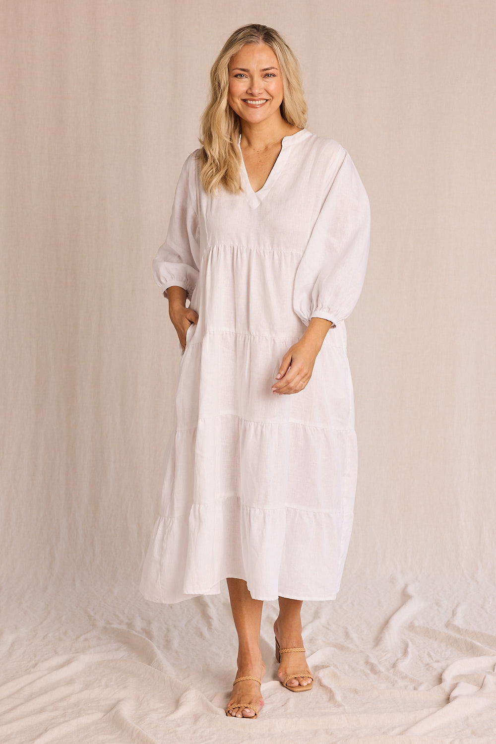 Sabre Linen V-Neck Dress in White for Women - gallery