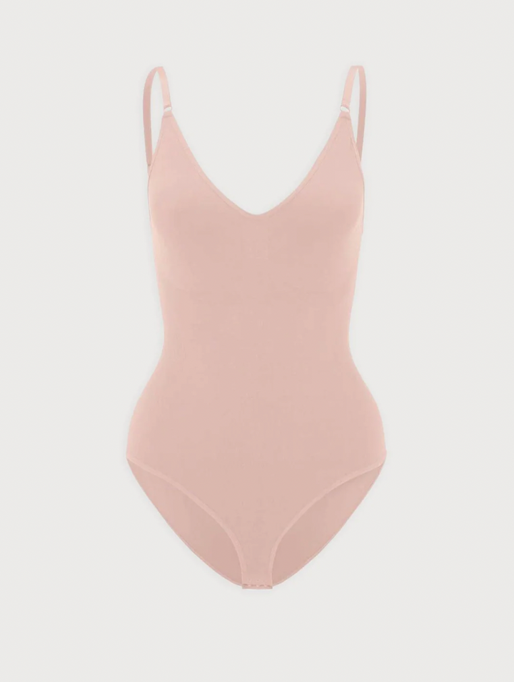 Comfortable Shaping Bodysuit with Seamless Finish