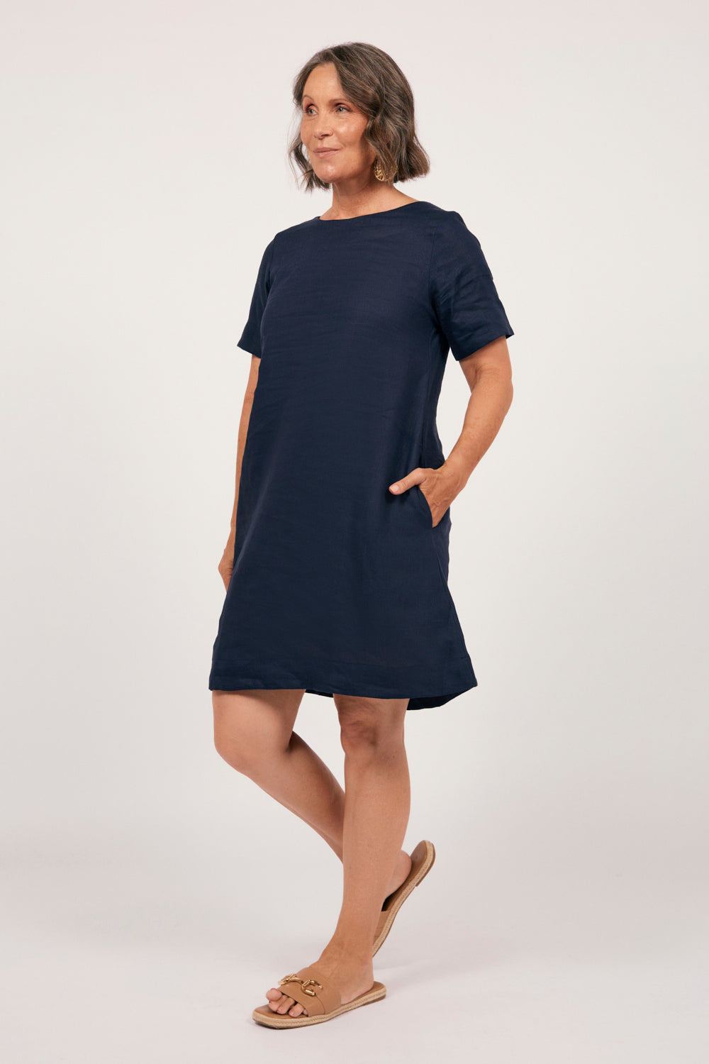 Tilly Linen Two-Way Tunic Dress in Navy — gallery